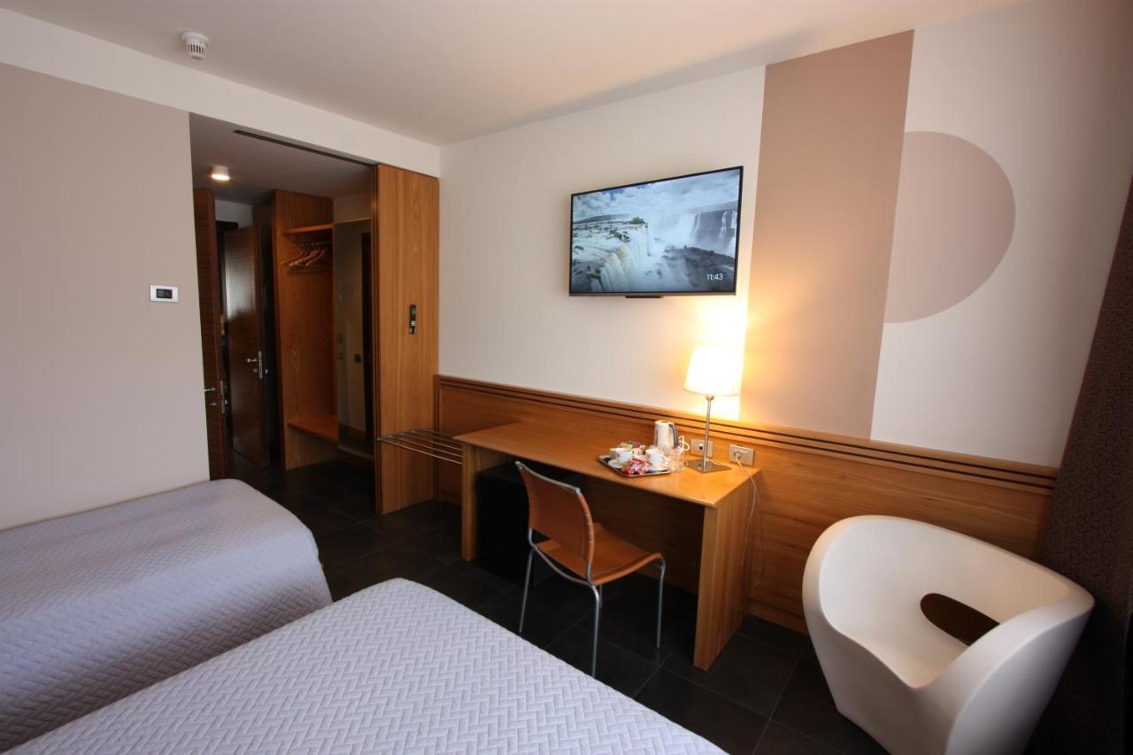 Hotel Europa Belluno Esterno foto
