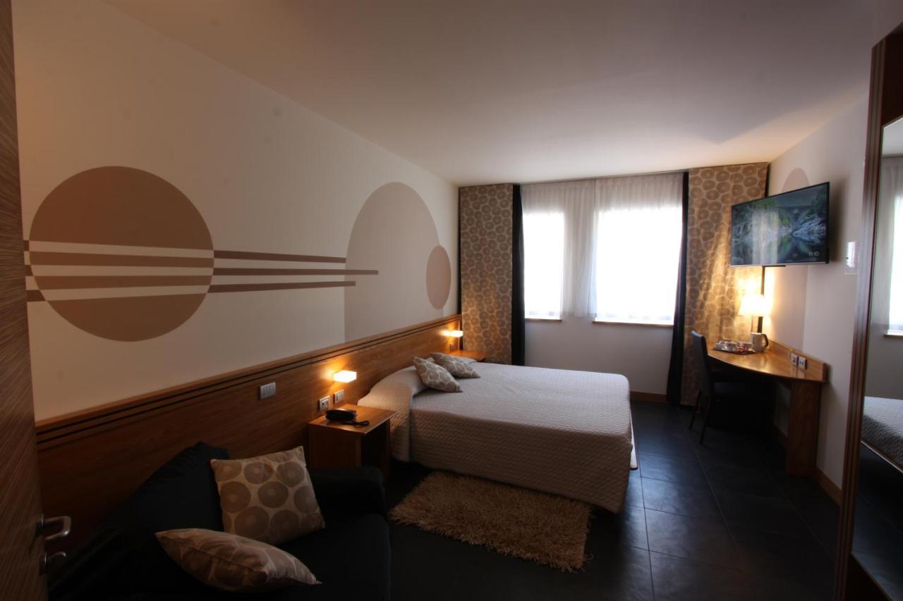 Hotel Europa Belluno Esterno foto