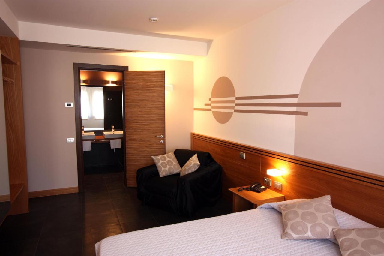Hotel Europa Belluno Esterno foto