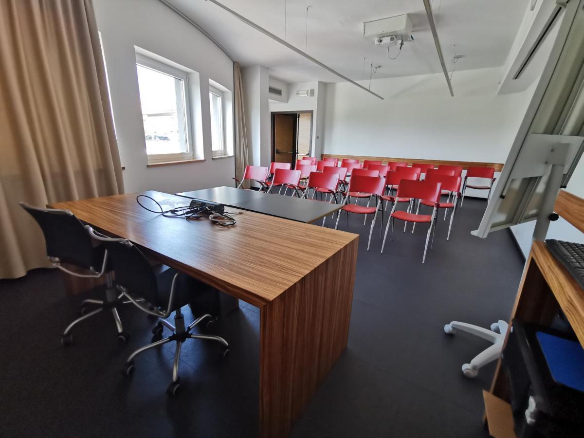 Hotel Europa Belluno Esterno foto