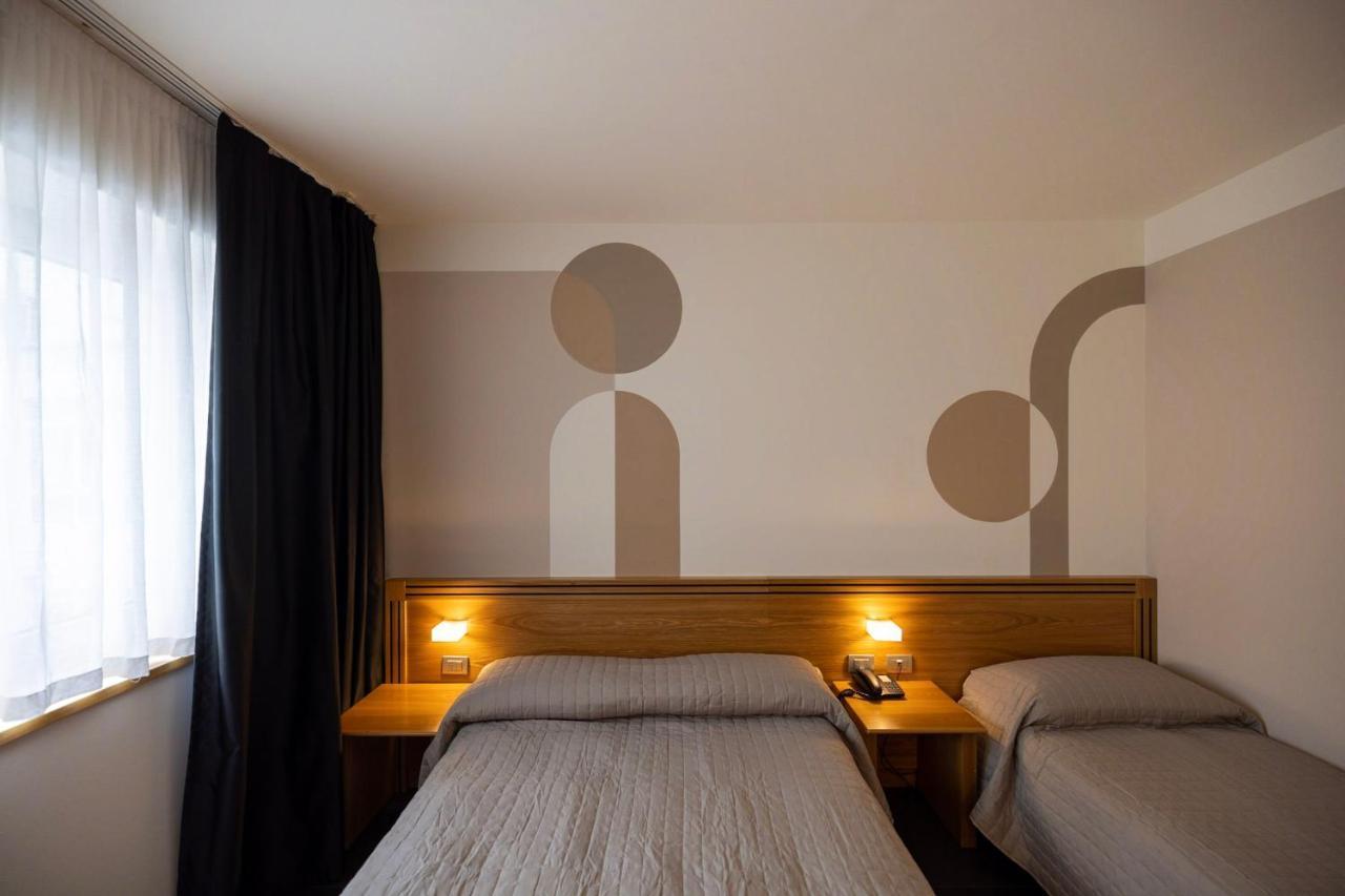 Hotel Europa Belluno Esterno foto