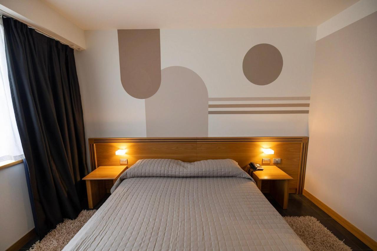 Hotel Europa Belluno Esterno foto