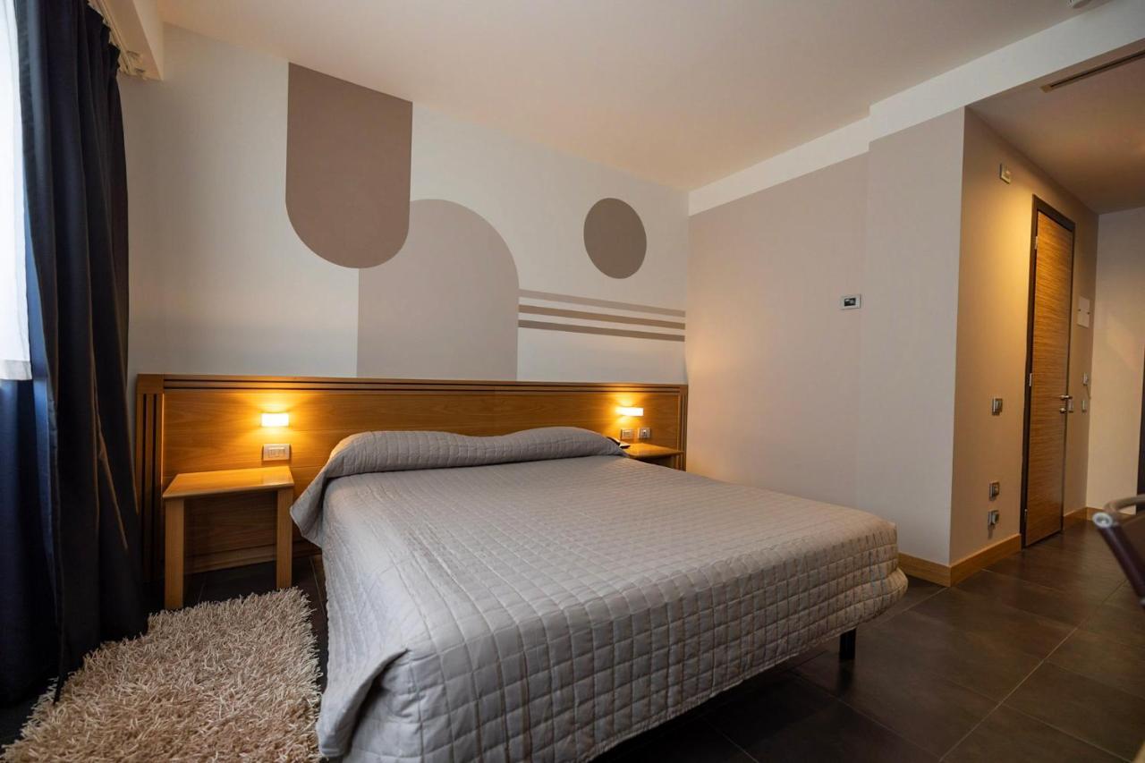 Hotel Europa Belluno Esterno foto