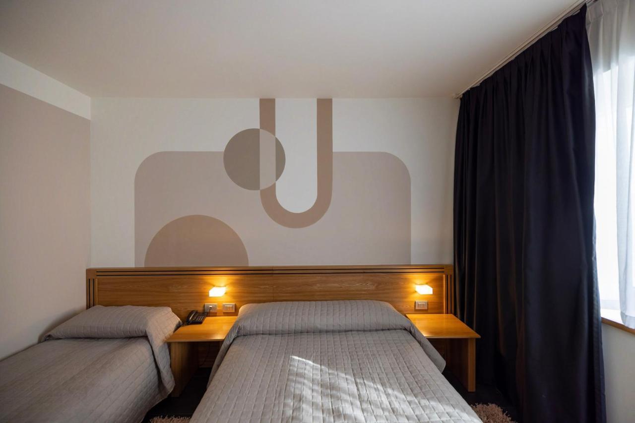 Hotel Europa Belluno Esterno foto