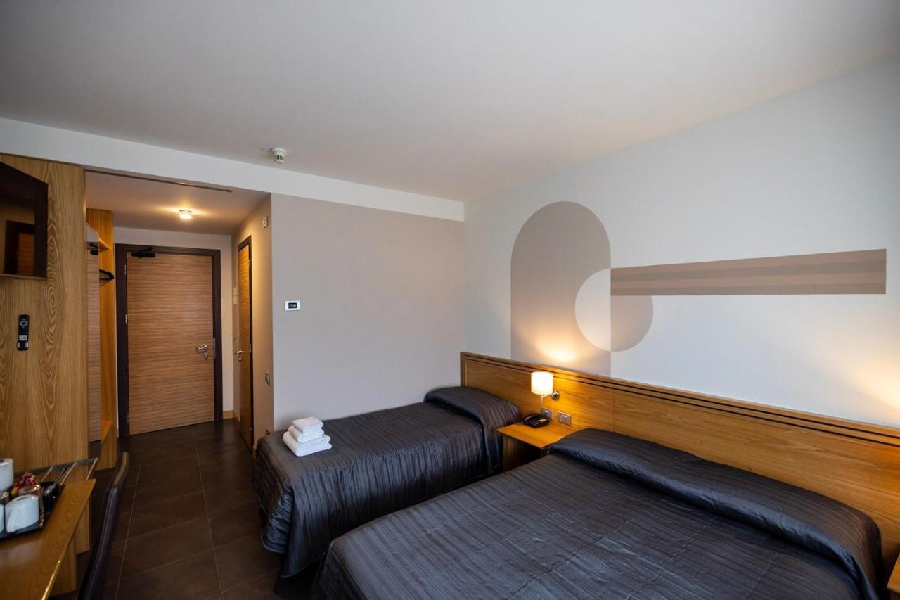 Hotel Europa Belluno Esterno foto