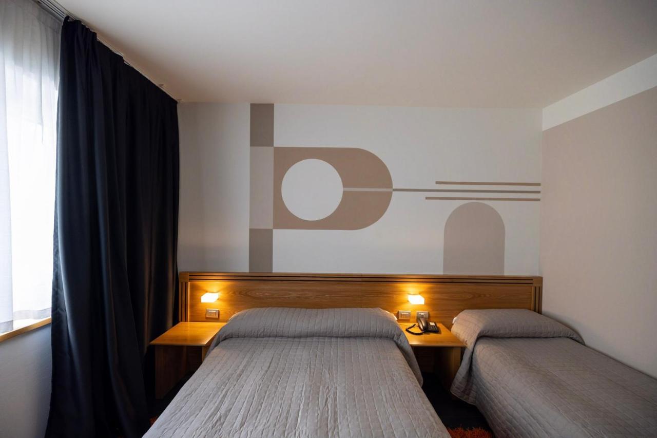 Hotel Europa Belluno Esterno foto