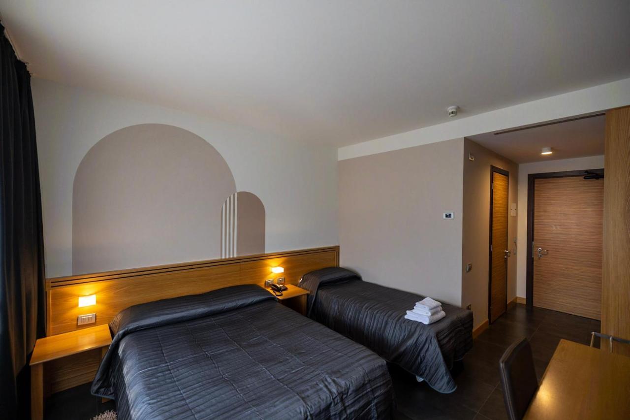 Hotel Europa Belluno Esterno foto