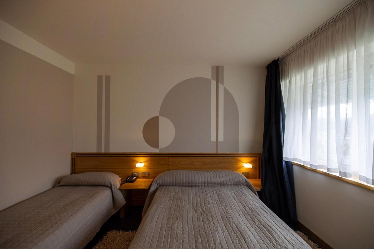 Hotel Europa Belluno Esterno foto