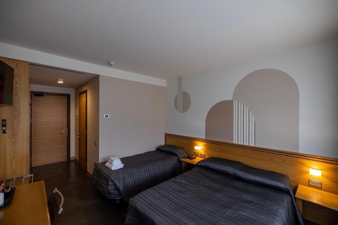 Hotel Europa Belluno Esterno foto